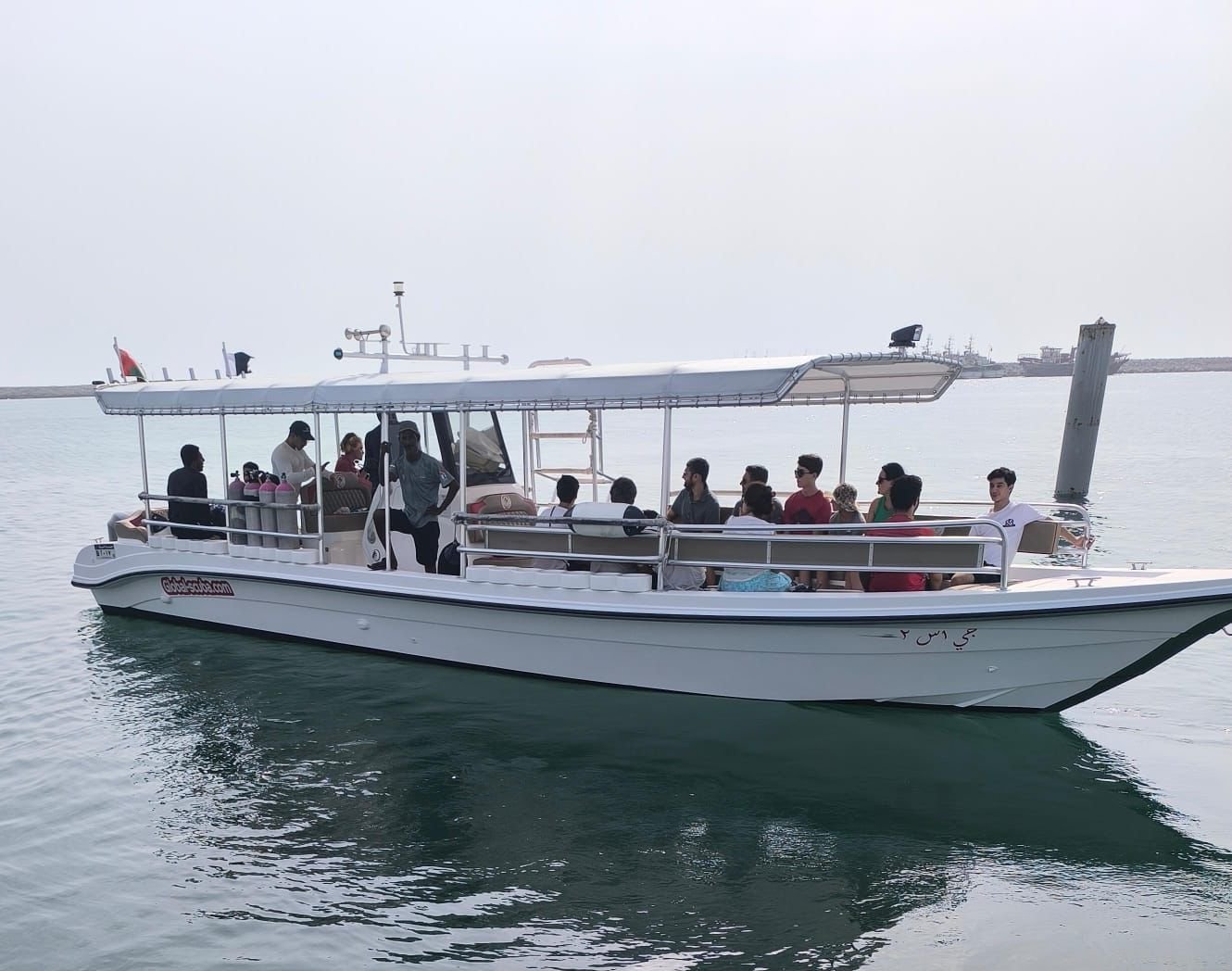 Boat image from Global Scuba Oman